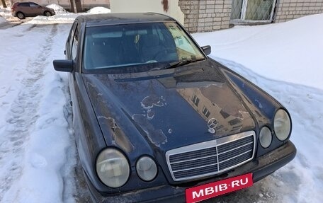 Mercedes-Benz E-Класс, 1998 год, 160 000 рублей, 1 фотография