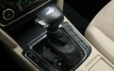 Skoda Superb III рестайлинг, 2012 год, 1 168 000 рублей, 18 фотография