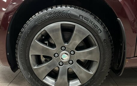 Skoda Superb III рестайлинг, 2012 год, 1 168 000 рублей, 23 фотография