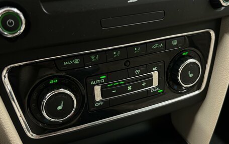 Skoda Superb III рестайлинг, 2012 год, 1 168 000 рублей, 19 фотография