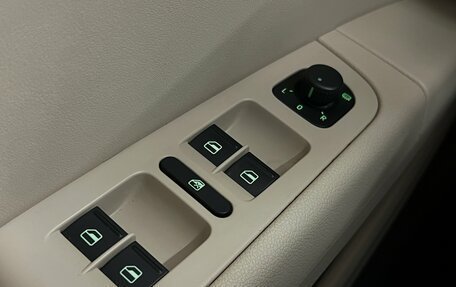 Skoda Superb III рестайлинг, 2012 год, 1 168 000 рублей, 13 фотография