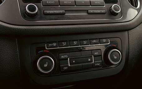 Volkswagen Tiguan I, 2014 год, 1 295 000 рублей, 15 фотография