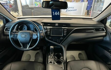 Toyota Camry, 2018 год, 2 299 900 рублей, 16 фотография