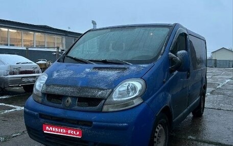 Renault Trafic, 2005 год, 800 000 рублей, 1 фотография