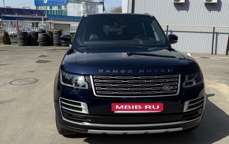 Land Rover Range Rover IV рестайлинг, 2021 год, 11 000 000 рублей, 3 фотография