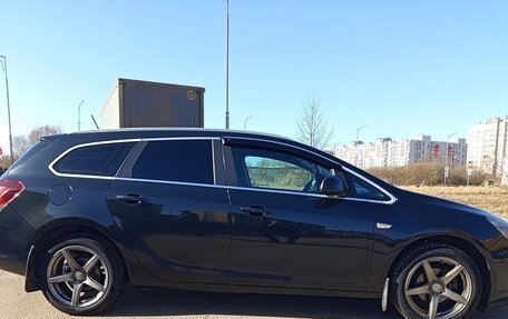 Opel Astra J, 2014 год, 899 000 рублей, 4 фотография