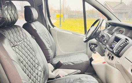 Renault Trafic, 2003 год, 950 000 рублей, 8 фотография