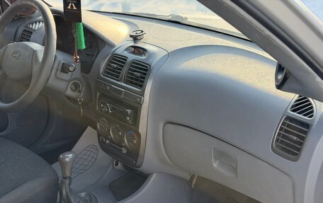 Hyundai Accent II, 2005 год, 335 000 рублей, 17 фотография