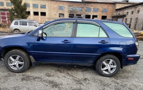 Lexus RX IV рестайлинг, 2001 год, 800 000 рублей, 2 фотография