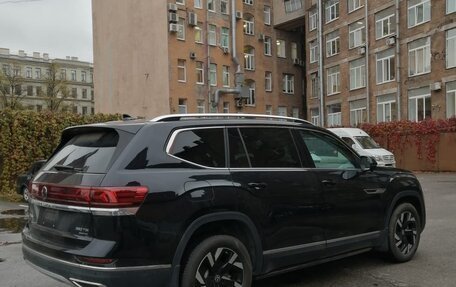 Volkswagen Teramont I, 2022 год, 4 900 000 рублей, 2 фотография