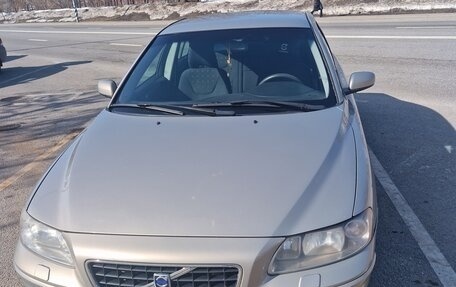 Volvo S60 III, 2004 год, 850 000 рублей, 2 фотография