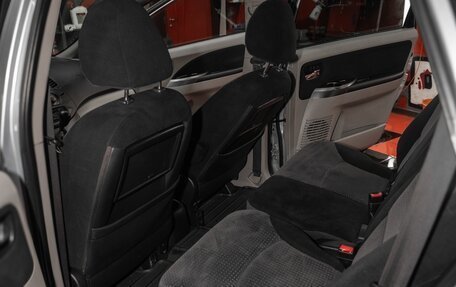 Mitsubishi Grandis, 2006 год, 1 100 000 рублей, 19 фотография