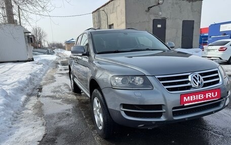 Volkswagen Touareg III, 2005 год, 887 000 рублей, 2 фотография