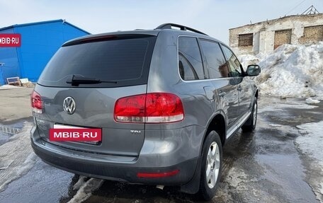 Volkswagen Touareg III, 2005 год, 887 000 рублей, 4 фотография