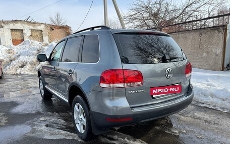 Volkswagen Touareg III, 2005 год, 887 000 рублей, 3 фотография