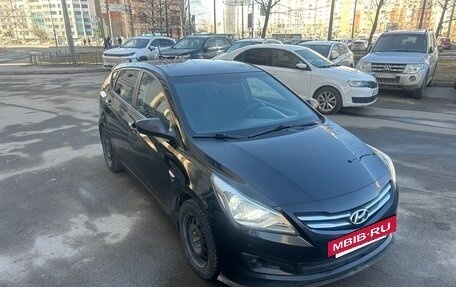 Hyundai Solaris II рестайлинг, 2014 год, 875 000 рублей, 5 фотография