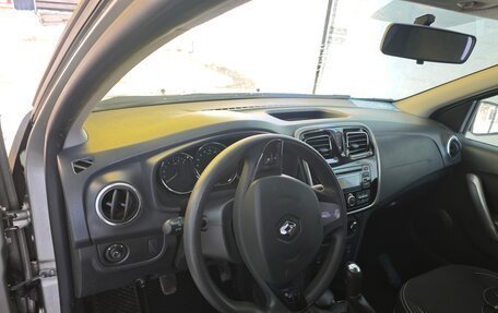 Renault Logan II, 2015 год, 800 000 рублей, 7 фотография