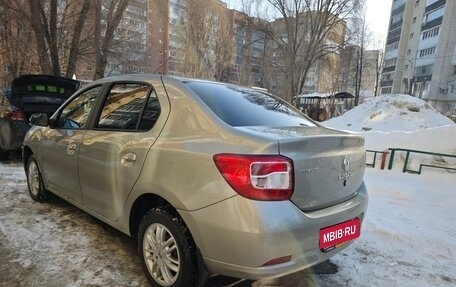 Renault Logan II, 2015 год, 800 000 рублей, 5 фотография