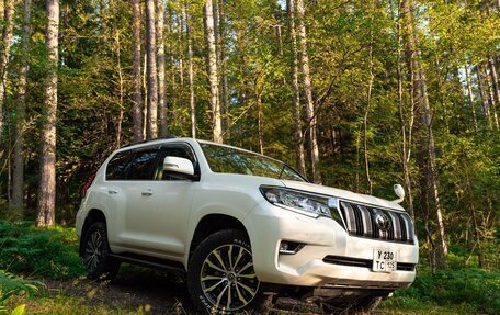 Toyota Land Cruiser Prado 150 рестайлинг 2, 2019 год, 5 250 000 рублей, 2 фотография