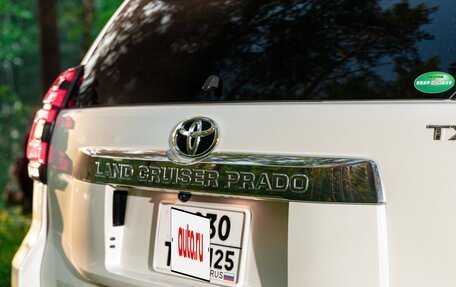 Toyota Land Cruiser Prado 150 рестайлинг 2, 2019 год, 5 250 000 рублей, 12 фотография