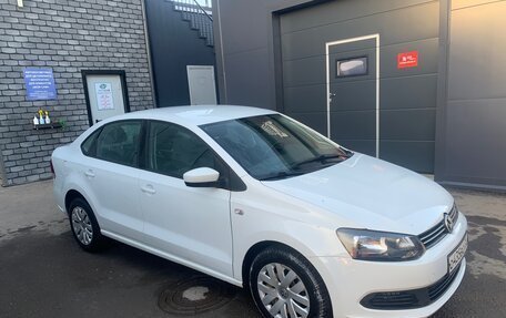 Volkswagen Polo VI (EU Market), 2015 год, 850 000 рублей, 3 фотография