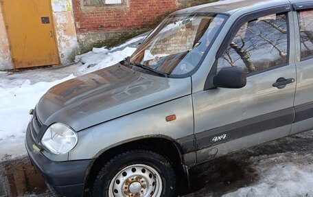 Chevrolet Niva I рестайлинг, 2004 год, 320 000 рублей, 10 фотография