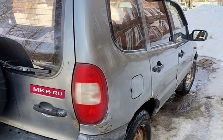 Chevrolet Niva I рестайлинг, 2004 год, 320 000 рублей, 7 фотография