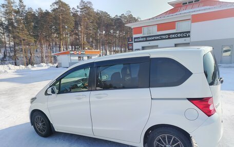 Honda Freed I, 2009 год, 900 000 рублей, 3 фотография