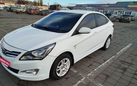 Hyundai Solaris II рестайлинг, 2014 год, 820 000 рублей, 2 фотография