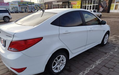 Hyundai Solaris II рестайлинг, 2014 год, 820 000 рублей, 6 фотография