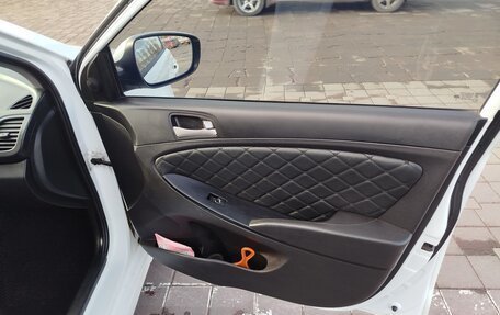 Hyundai Solaris II рестайлинг, 2014 год, 820 000 рублей, 13 фотография