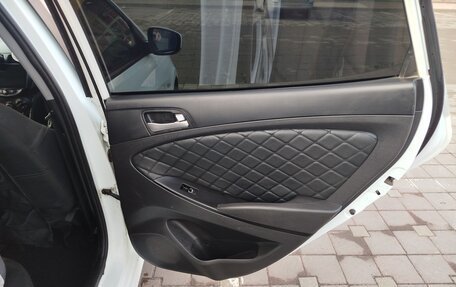 Hyundai Solaris II рестайлинг, 2014 год, 820 000 рублей, 11 фотография