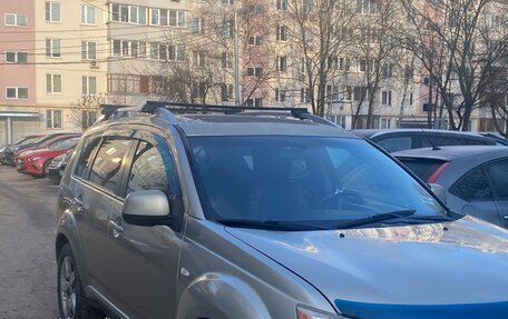 Mitsubishi Outlander III рестайлинг 3, 2006 год, 720 000 рублей, 7 фотография