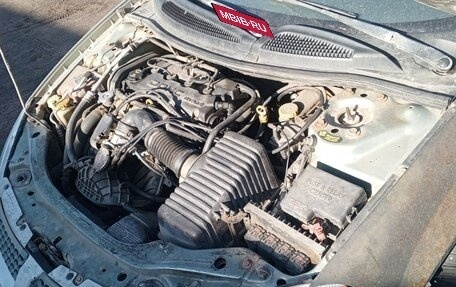 Dodge Stratus II, 2005 год, 300 000 рублей, 9 фотография