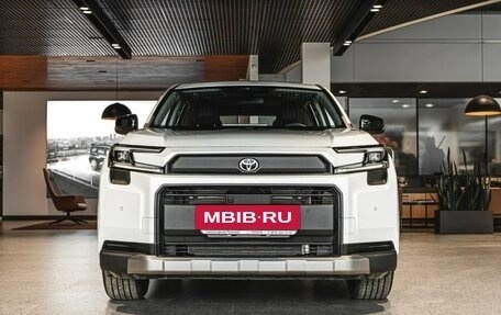 Toyota RAV4, 2025 год, 5 290 000 рублей, 2 фотография