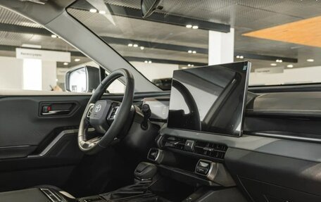 Toyota RAV4, 2025 год, 5 290 000 рублей, 6 фотография