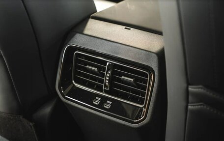 Toyota RAV4, 2025 год, 5 290 000 рублей, 11 фотография