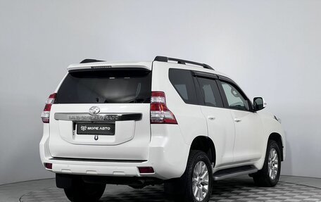 Toyota Land Cruiser Prado 150 рестайлинг 2, 2015 год, 3 299 000 рублей, 5 фотография
