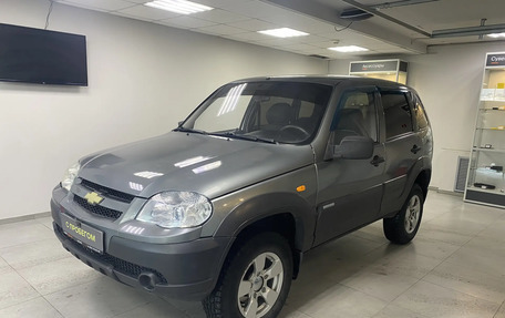 Chevrolet Niva I рестайлинг, 2010 год, 355 000 рублей, 1 фотография