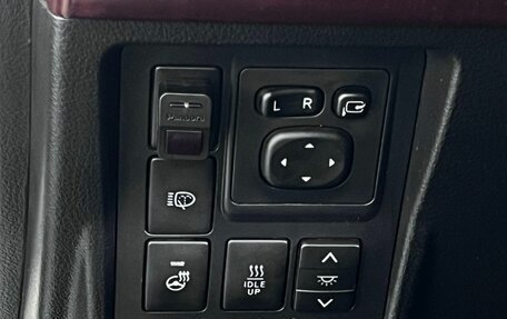 Toyota Land Cruiser Prado 150 рестайлинг 2, 2015 год, 3 299 000 рублей, 20 фотография