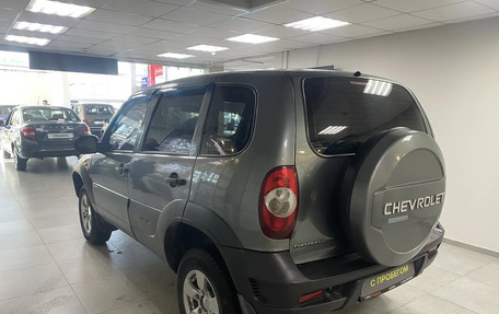 Chevrolet Niva I рестайлинг, 2010 год, 355 000 рублей, 9 фотография