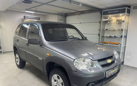 Chevrolet Niva I рестайлинг, 2010 год, 355 000 рублей, 4 фотография