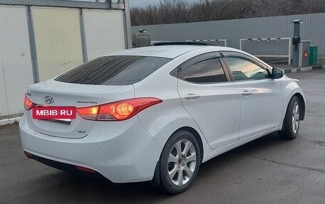 Hyundai Elantra V, 2011 год, 900 000 рублей, 5 фотография