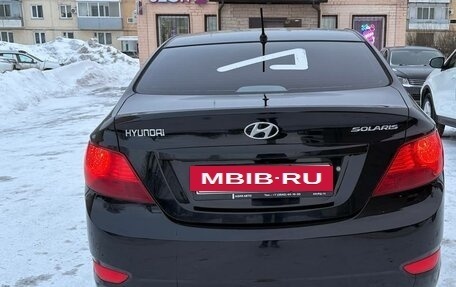 Hyundai Solaris II рестайлинг, 2013 год, 899 999 рублей, 3 фотография