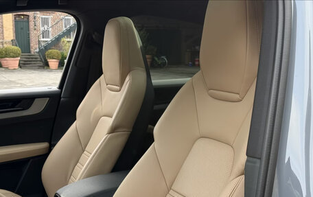 Porsche Cayenne III, 2025 год, 14 490 000 рублей, 16 фотография