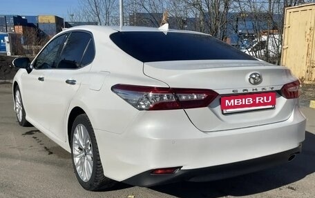 Toyota Camry, 2020 год, 3 000 000 рублей, 6 фотография