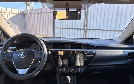 Toyota Corolla, 2014 год, 1 390 000 рублей, 2 фотография