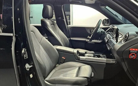 Mercedes-Benz GLB, 2022 год, 2 700 000 рублей, 6 фотография