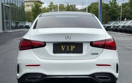 Mercedes-Benz A-Класс, 2022 год, 1 650 000 рублей, 5 фотография