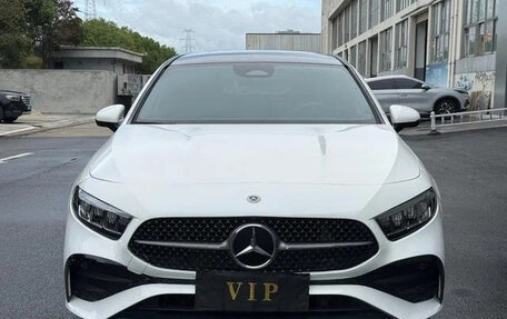 Mercedes-Benz A-Класс, 2022 год, 1 650 000 рублей, 2 фотография